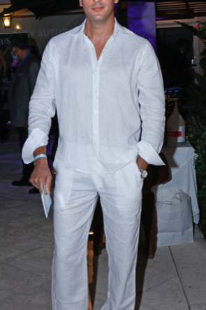 Men’s pants from Marina St. Barth – relaxed yet tailored styles perfect for travel and leisure