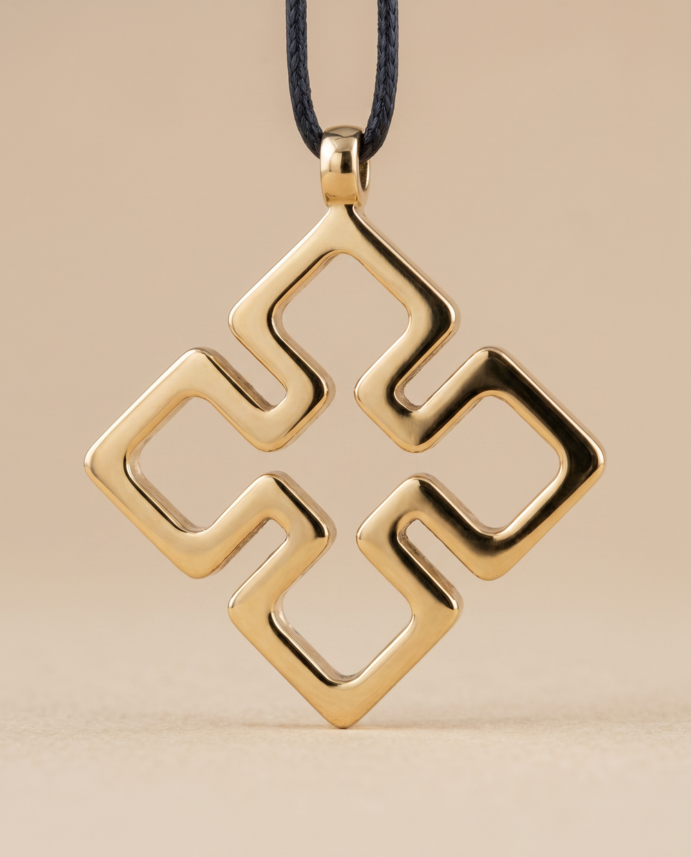 Tay Augustus Pendant