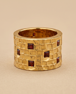 Tay Chiselled Tube Ring