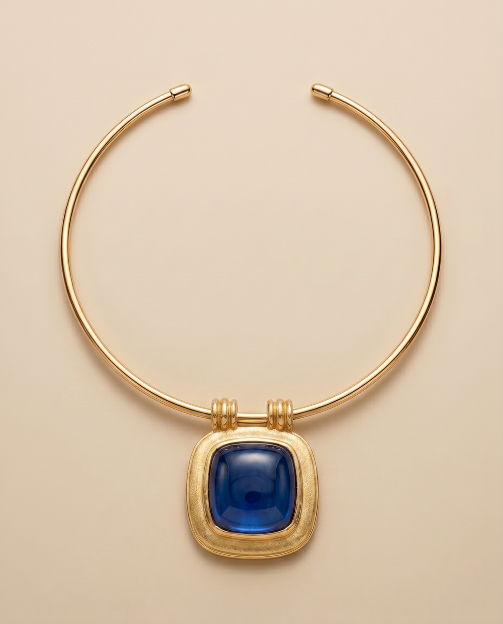 Tay Cushion shape Labradorite set ‘Sophia’ pendant on torque